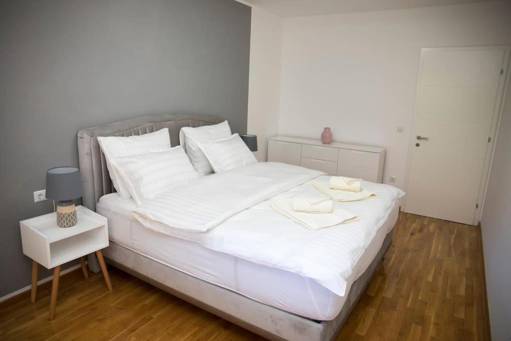 Apartment Divine Μόσταρ Εξωτερικό φωτογραφία