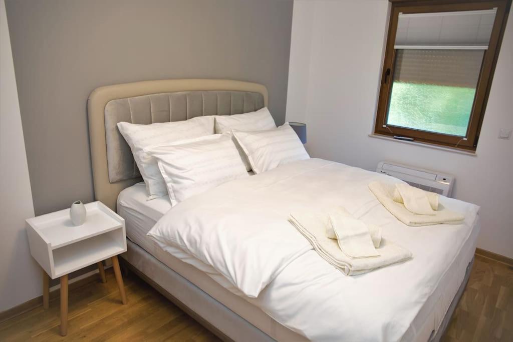 Apartment Divine Μόσταρ Εξωτερικό φωτογραφία