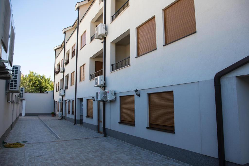 Apartment Divine Μόσταρ Εξωτερικό φωτογραφία