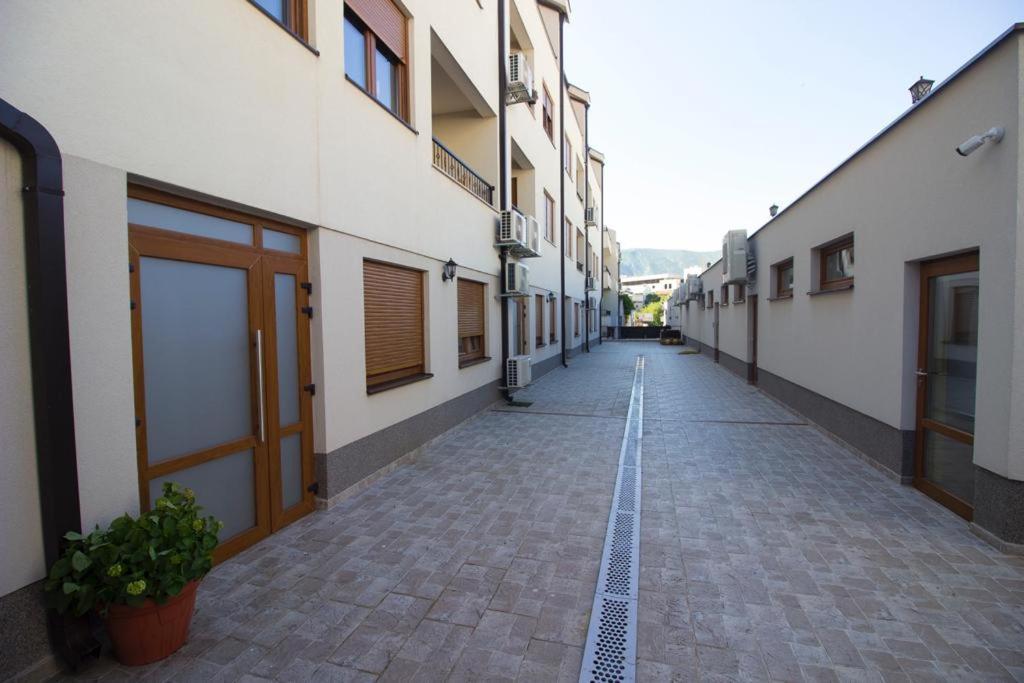 Apartment Divine Μόσταρ Εξωτερικό φωτογραφία